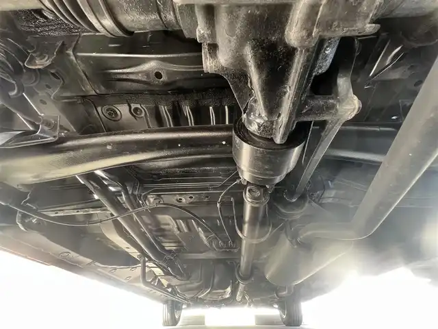 ホンダ Ｎ ＢＯＸ カスタム G SSパッケージ 秋田県 2017(平29)年 7.2万km プレミアムベルベットパープル・パール ４WD/両側パワースライドドア/衝突軽減システム/社外メモリナビ（DVD/CD/BT/AM/FM）/フルセグ（走行中視聴可能）/バックカメラ/ホンダ純正１４インチアルミ（夏タイヤ装着）/スマートキー/アイドリングストップ/プッシュスタート/ステアリングスイッチ/前席シートヒーター/ビルトインETC/純正フロアマット/社外ドアバイザー/オートライト/オートエアコン/パワーステアリング/パワーウィンドウ/横滑り防止/盗難防止装置/寒冷地仕様/電動格納ウィンカーミラー/保証書/取扱説明書/記録簿