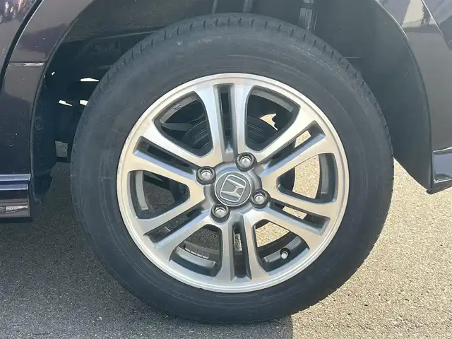 ホンダ Ｎ ＢＯＸ カスタム G SSパッケージ 秋田県 2017(平29)年 7.2万km プレミアムベルベットパープル・パール ４WD/両側パワースライドドア/衝突軽減システム/社外メモリナビ（DVD/CD/BT/AM/FM）/フルセグ（走行中視聴可能）/バックカメラ/ホンダ純正１４インチアルミ（夏タイヤ装着）/スマートキー/アイドリングストップ/プッシュスタート/ステアリングスイッチ/前席シートヒーター/ビルトインETC/純正フロアマット/社外ドアバイザー/オートライト/オートエアコン/パワーステアリング/パワーウィンドウ/横滑り防止/盗難防止装置/寒冷地仕様/電動格納ウィンカーミラー/保証書/取扱説明書/記録簿