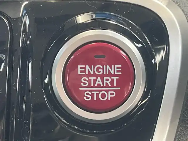 ホンダ Ｎ ＢＯＸ カスタム G SSパッケージ 秋田県 2017(平29)年 7.2万km プレミアムベルベットパープル・パール ４WD/両側パワースライドドア/衝突軽減システム/社外メモリナビ（DVD/CD/BT/AM/FM）/フルセグ（走行中視聴可能）/バックカメラ/ホンダ純正１４インチアルミ（夏タイヤ装着）/スマートキー/アイドリングストップ/プッシュスタート/ステアリングスイッチ/前席シートヒーター/ビルトインETC/純正フロアマット/社外ドアバイザー/オートライト/オートエアコン/パワーステアリング/パワーウィンドウ/横滑り防止/盗難防止装置/寒冷地仕様/電動格納ウィンカーミラー/保証書/取扱説明書/記録簿