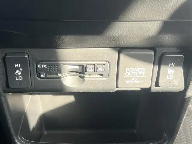 ホンダ Ｎ ＢＯＸ カスタム G SSパッケージ 秋田県 2017(平29)年 7.2万km プレミアムベルベットパープル・パール ４WD/両側パワースライドドア/衝突軽減システム/社外メモリナビ（DVD/CD/BT/AM/FM）/フルセグ（走行中視聴可能）/バックカメラ/ホンダ純正１４インチアルミ（夏タイヤ装着）/スマートキー/アイドリングストップ/プッシュスタート/ステアリングスイッチ/前席シートヒーター/ビルトインETC/純正フロアマット/社外ドアバイザー/オートライト/オートエアコン/パワーステアリング/パワーウィンドウ/横滑り防止/盗難防止装置/寒冷地仕様/電動格納ウィンカーミラー/保証書/取扱説明書/記録簿