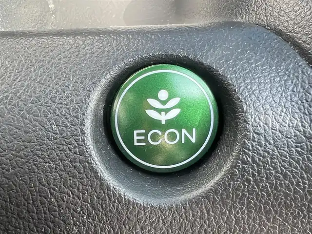 ホンダ Ｎ ＢＯＸ カスタム G SSパッケージ 秋田県 2017(平29)年 7.2万km プレミアムベルベットパープル・パール ４WD/両側パワースライドドア/衝突軽減システム/社外メモリナビ（DVD/CD/BT/AM/FM）/フルセグ（走行中視聴可能）/バックカメラ/ホンダ純正１４インチアルミ（夏タイヤ装着）/スマートキー/アイドリングストップ/プッシュスタート/ステアリングスイッチ/前席シートヒーター/ビルトインETC/純正フロアマット/社外ドアバイザー/オートライト/オートエアコン/パワーステアリング/パワーウィンドウ/横滑り防止/盗難防止装置/寒冷地仕様/電動格納ウィンカーミラー/保証書/取扱説明書/記録簿