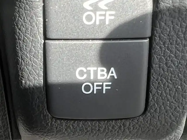 ホンダ Ｎ ＢＯＸ カスタム G SSパッケージ 秋田県 2017(平29)年 7.2万km プレミアムベルベットパープル・パール ４WD/両側パワースライドドア/衝突軽減システム/社外メモリナビ（DVD/CD/BT/AM/FM）/フルセグ（走行中視聴可能）/バックカメラ/ホンダ純正１４インチアルミ（夏タイヤ装着）/スマートキー/アイドリングストップ/プッシュスタート/ステアリングスイッチ/前席シートヒーター/ビルトインETC/純正フロアマット/社外ドアバイザー/オートライト/オートエアコン/パワーステアリング/パワーウィンドウ/横滑り防止/盗難防止装置/寒冷地仕様/電動格納ウィンカーミラー/保証書/取扱説明書/記録簿