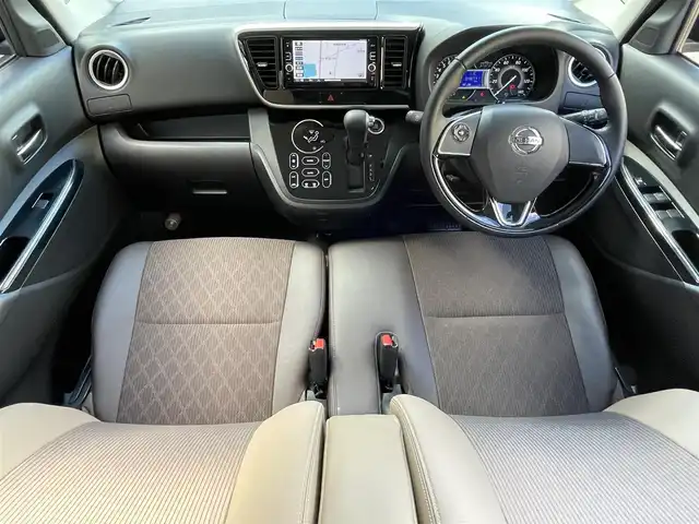 日産 デイズ ルークス HWS X Vセレクション 滋賀県 2017(平29)年 4.9万km アメジストブラックP/ピンクゴールドM 純正ナビ/(CD/DVD/USB/Bluetooth/フルセグTV)/アラウンドビューモニター/両側パワースライドドア/ドライブレコーダー/ハーフレザーシート/ステアリングスイッチ/LEDヘッドライト/オートライト/オートハイビーム/純正フロアマット/スマートキー/プッシュスタート/純正15インチアルミホイール