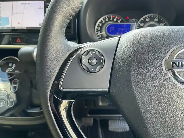 日産 デイズ ルークス HWS X Vセレクション 滋賀県 2017(平29)年 4.9万km アメジストブラックP/ピンクゴールドM 純正ナビ/(CD/DVD/USB/Bluetooth/フルセグTV)/アラウンドビューモニター/両側パワースライドドア/ドライブレコーダー/ハーフレザーシート/ステアリングスイッチ/LEDヘッドライト/オートライト/オートハイビーム/純正フロアマット/スマートキー/プッシュスタート/純正15インチアルミホイール