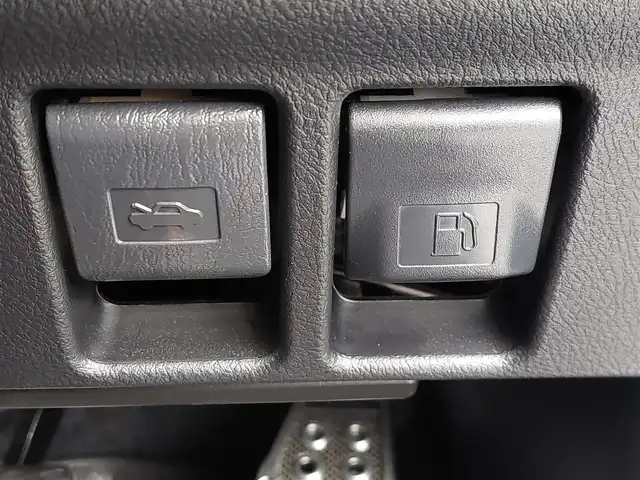 トヨタ ランドクルーザー プラド TX Lパッケージ 東京都 2019(令1)年 1.6万km ホワイトパールクリスタルシャイン サンルーフ/TRDエアロ/TRD18インチAW/ルーフレール/社外メモリナビ/バックカメラ/ビルトインETC/レーダークルーズコントロール/トヨタセーフティセンス/コーナーセンサー/レザーシート/パワーシート/シートヒーター/ベンチレーションシート/LEDヘッドライト/オートマチックハイビーム
