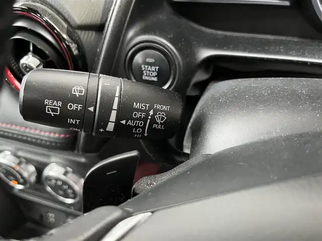 マツダ ＣＸ－３ 20S プロアクティブ 高知県 2018(平30)年 6.1万km スノーフレイクホワイトパールマイカ 純正ナビ/　Bluetooth/フルセグ/　CD/DVD/AM/FM/バックカメラ/クルーズコントロール/ドライブレコーダー/アイドリングストップ/MTモード付AT/LEDヘッドライト/コーナーセンサー/ビルトインETC/オートマチックハイビーム/プッシュスタート/スマートキー/純正フロアマット/純正18インチアルミホイール/オートライト/衝突被害軽減システム/盗難防止装置