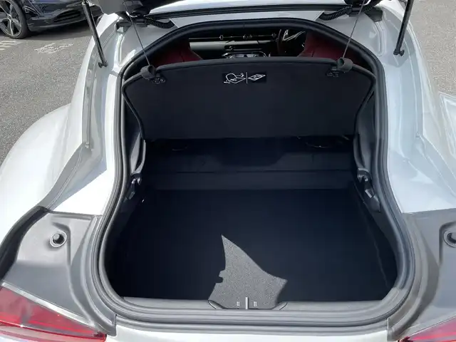 トヨタ スープラ RZ 神奈川県 2020(令2)年 2.6万km パール HKSマフラー/HKS車高調/純正19インチAW/ブレンボブレーキ/Toyota Supra Safety/レーダークルーズコントロール/衝突軽減ブレーキ/LKA/BSM/カラーHUD/ハーフレザーシート/純正メモリーナビ・地デジTV/JBLスピーカー/純正USB/BT再生/バックモニター/ETC/ドライブレコーダー/パワーシート/シートヒーター/ステアリングヒーター/LEDヘッドライト/コーナーセンサー/カーボンミラーカバー/パドルシフト/プッシュスタート/スマートキー×2/R3/4/5/6年ディーラー整備記録/保証書・取説あり