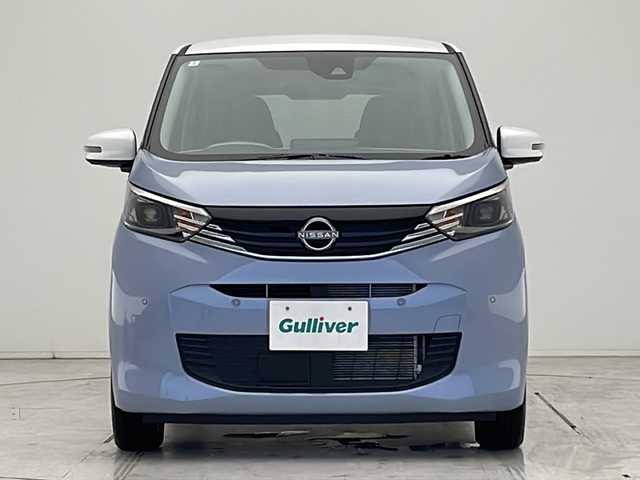 日産 デイズ X 愛知県 2024(令6)年 0.6万km 青 衝突軽減システム/純正9型ディズプレイオーディオ　ナビなし/全方位カメラ/Bluetooth/バックカメラ/コーナーセンサー/純正アルミホイール/LEDヘッドライト/オートマチックハイビーム/ステアリングスイッチ/スマートキー/プッシュスタート