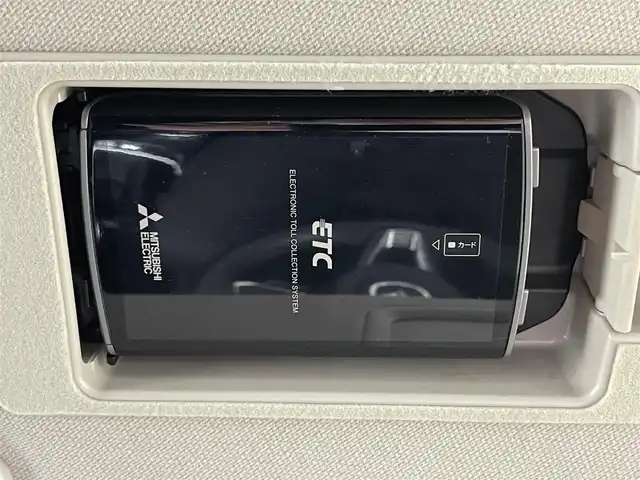 マツダ デミオ 13S ツーリング 岡山県 2018(平30)年 6万km スノーフレイクホワイトパールマイカ 純正ナビ　/【CD/DVD/フルセグ/BT/Carplay/AUX】/前席シートヒーター　/ＬＥＤヘッドライト/ＥＴＣ　/バックカメラ　/コーナーセンサー　（前後）/オートハイビーム　/アイドリングストップ　/レーンアシスト/ステアリングスイッチ/ヘッドアップディスプレイ/ドアバイザー/ISOFIX/オートエアコン