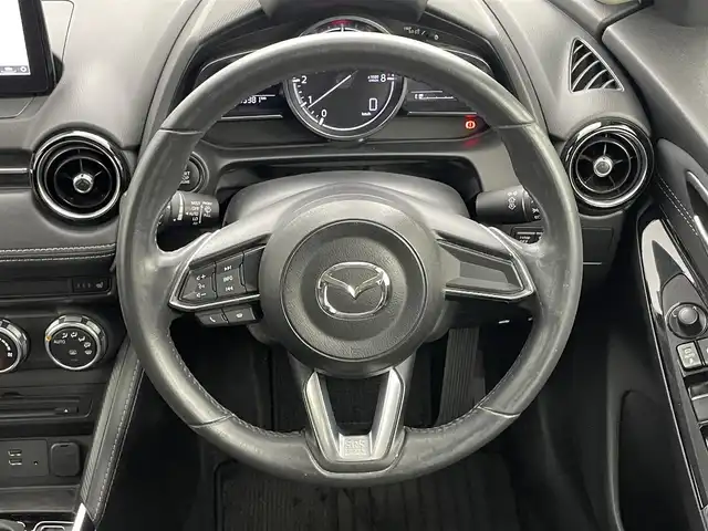 マツダ デミオ 13S ツーリング 岡山県 2018(平30)年 6万km スノーフレイクホワイトパールマイカ 純正ナビ　/【CD/DVD/フルセグ/BT/Carplay/AUX】/前席シートヒーター　/ＬＥＤヘッドライト/ＥＴＣ　/バックカメラ　/コーナーセンサー　（前後）/オートハイビーム　/アイドリングストップ　/レーンアシスト/ステアリングスイッチ/ヘッドアップディスプレイ/ドアバイザー/ISOFIX/オートエアコン