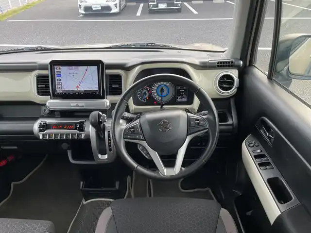 スズキ クロスビー HYBRID MZ 千葉県 2019(平31)年 5.4万km キャラバンアイボリーパールメタリック/ホワイト 2トーンルーフ 純正8インチナビ/(フルセグTV/BT/CD/DVD/FM/AM)/バックカメラ/ドライブレコーダー前後/衝突被害軽減システム/車線逸脱警報/クルーズコントロール/横滑り防止装置/ETC/ドライブレコーダー/アイドリングストップ/LEDヘッドライト/フォグランプ/オートライト/ウィンカーミラー/電動格納ミラー/純正16インチAW/シートヒーター/シートリフター/プッシュスタート/スマートキー/フロアマット/ドアバイザー/スペアキー/取扱説明書/保証書