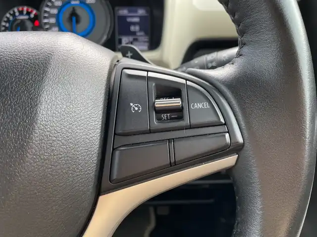スズキ クロスビー HYBRID MZ 千葉県 2019(平31)年 5.4万km キャラバンアイボリーパールメタリック/ホワイト 2トーンルーフ 純正8インチナビ/(フルセグTV/BT/CD/DVD/FM/AM)/バックカメラ/ドライブレコーダー前後/衝突被害軽減システム/車線逸脱警報/クルーズコントロール/横滑り防止装置/ETC/ドライブレコーダー/アイドリングストップ/LEDヘッドライト/フォグランプ/オートライト/ウィンカーミラー/電動格納ミラー/純正16インチAW/シートヒーター/シートリフター/プッシュスタート/スマートキー/フロアマット/ドアバイザー/スペアキー/取扱説明書/保証書