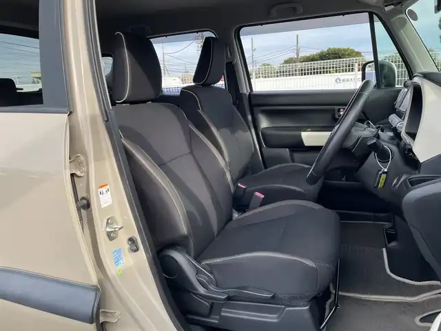 スズキ クロスビー HYBRID MZ 千葉県 2019(平31)年 5.4万km キャラバンアイボリーパールメタリック/ホワイト 2トーンルーフ 純正8インチナビ/(フルセグTV/BT/CD/DVD/FM/AM)/バックカメラ/ドライブレコーダー前後/衝突被害軽減システム/車線逸脱警報/クルーズコントロール/横滑り防止装置/ETC/ドライブレコーダー/アイドリングストップ/LEDヘッドライト/フォグランプ/オートライト/ウィンカーミラー/電動格納ミラー/純正16インチAW/シートヒーター/シートリフター/プッシュスタート/スマートキー/フロアマット/ドアバイザー/スペアキー/取扱説明書/保証書