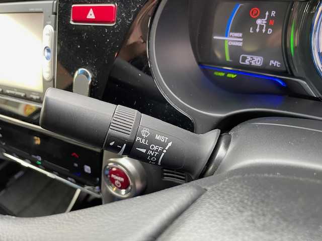 ホンダ グレイス ハイブリッド LX 青森県 2014(平26)年 11.2万km ホワイトオーキッドパール 純正ナビ(BT/ワンセグ/CD/DVD/ラジオ)/バックカメラ/クルーズコントロール/LEDヘッドライト/オートライト/前席シートヒーター/VSAエマージェンシーストップシグナル/ヒルスタートアシスト/ドライブレコーダー(前方)/スペアキー/スマートキー/新車時保証書/取扱説明書/記録簿(H29/H30/R1/R3/R5)