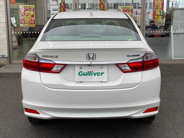 ホンダ グレイス ハイブリッド LX 青森県 2014(平26)年 11.2万km ホワイトオーキッドパール 純正ナビ(BT/ワンセグ/CD/DVD/ラジオ)/バックカメラ/クルーズコントロール/LEDヘッドライト/オートライト/前席シートヒーター/VSAエマージェンシーストップシグナル/ヒルスタートアシスト/ドライブレコーダー(前方)/スペアキー/スマートキー/新車時保証書/取扱説明書/記録簿(H29/H30/R1/R3/R5)