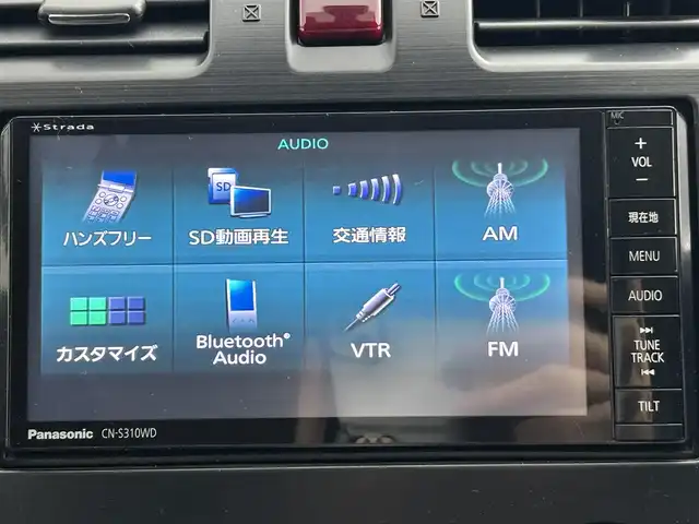 スバル インプレッサ スポーツ 2．0i アイサイト 道央・札幌 2013(平25)年 7.4万km サテンホワイトパール ・４WD/・純正ディーラーOPナビ/　CD/DVD/SD/BT/フルセグ/・バックカメラ/・ETC/・アイサイト/・レーダークルーズコントロール/・レーンキープアシスト/・アイドリングストップ/・キセノンライト/・フォグライト/・プッシュスタート/・スマートキー/・純正フロアマット/・ドアバイザー