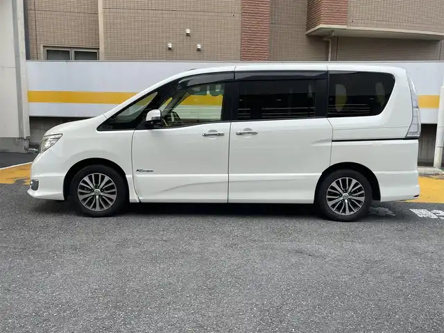 日産 セレナ HWS S HV Vセレ +SeftyⅡ 静岡県 2016(平28)年 5.6万km ブリリアントホワイトパール 社外ナビ/フルセグTV/DVD/CD/SD/MSV/BT/純正フリップダウンモニター/スマートルームミラー/全方位カメラ/両側パワースライドドア/クルーズコントロール/衝突軽減ブレーキ/レーンキープアシスト/前後コーナーセンサー/LEDヘッドライト/ビルトインETC/TVキャンセラー/前方ドライブレコーダー/純正16インチAW/取扱説明書/ナビ取扱説明書