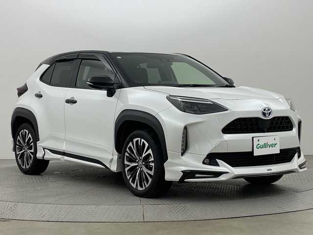トヨタ ヤリスクロス ハイブリッド Z 新潟県 2023(令5)年 3.4万km ブラックマイカ/プラチナホワイトパールマイカ 4WD/トヨタセーフティセンス/デジタルインナーミラー/ヘッドアップディスプレイ/純正ナビ/Bluetooth/フルセグTV/バックカメラ/サイドカメラ/パワーバックドア/レーダークルーズコントロール/LEDオートライト/フォグランプ/オートハイビーム/ハーフレザーシート/シートヒーター/純正18インチアルミホイール/ステアリングリモコン/ステアリングヒーター/レーントレーシングアラート/クリアランスソナー/電格ミラー/ウィンカーミラー/ドラレコ/スマートキー/ビルトインETC