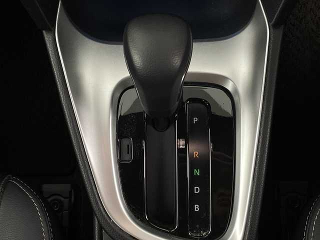 トヨタ ヤリスクロス ハイブリッド Z 新潟県 2023(令5)年 3.4万km ブラックマイカ/プラチナホワイトパールマイカ 4WD/トヨタセーフティセンス/デジタルインナーミラー/ヘッドアップディスプレイ/純正ナビ/Bluetooth/フルセグTV/バックカメラ/サイドカメラ/パワーバックドア/レーダークルーズコントロール/LEDオートライト/フォグランプ/オートハイビーム/ハーフレザーシート/シートヒーター/純正18インチアルミホイール/ステアリングリモコン/ステアリングヒーター/レーントレーシングアラート/クリアランスソナー/電格ミラー/ウィンカーミラー/ドラレコ/スマートキー/ビルトインETC