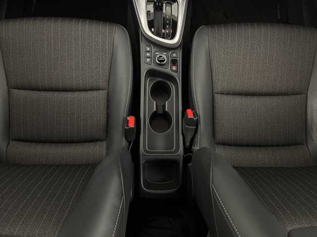 トヨタ ヤリスクロス ハイブリッド Z 新潟県 2023(令5)年 3.4万km ブラックマイカ/プラチナホワイトパールマイカ 4WD/トヨタセーフティセンス/デジタルインナーミラー/ヘッドアップディスプレイ/純正ナビ/Bluetooth/フルセグTV/バックカメラ/サイドカメラ/パワーバックドア/レーダークルーズコントロール/LEDオートライト/フォグランプ/オートハイビーム/ハーフレザーシート/シートヒーター/純正18インチアルミホイール/ステアリングリモコン/ステアリングヒーター/レーントレーシングアラート/クリアランスソナー/電格ミラー/ウィンカーミラー/ドラレコ/スマートキー/ビルトインETC