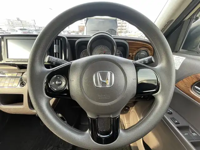 ホンダ Ｎ ＯＮＥ セレクト 兵庫県 2018(平30)年 4.2万km プレミアムアイボリーパール2トーン 純正メモリナビ/前席シートヒーター/バックカメラ/ヘッドライトレベライザ/純正フロアマット/純正ドアバイザー/ビルトインETC/ステアリングリモコン/スイッチスタート/CD/DVD/typeC入力端子/Bluetooth接続/横滑り防止装置