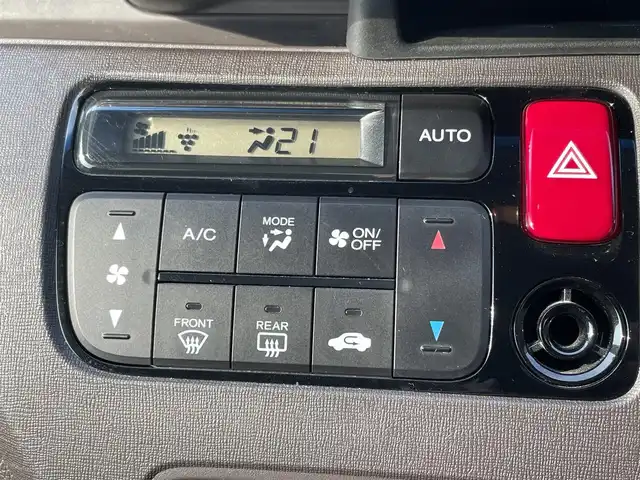 ホンダ Ｎ ＯＮＥ セレクト 兵庫県 2018(平30)年 4.2万km プレミアムアイボリーパール2トーン 純正メモリナビ/前席シートヒーター/バックカメラ/ヘッドライトレベライザ/純正フロアマット/純正ドアバイザー/ビルトインETC/ステアリングリモコン/スイッチスタート/CD/DVD/typeC入力端子/Bluetooth接続/横滑り防止装置