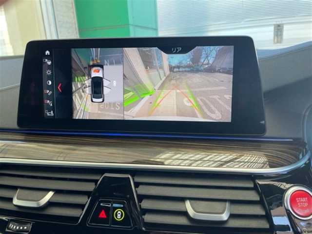 ＢＭＷ Ｍ５ 埼玉県 2018(平30)年 3.6万km アルピンホワイトⅢ AIS検査済み/コンフォートパッケージ/カーボンファイバールーフ/ハーマンカードン/純正ナビゲーション/アダプティブクルーズコントロール/純正20インチアルミホイール/360カメラ/パドルシフト/インテリジェントセーフティ/黒レザーシート/シートヒーター/クーラー/後席シートヒーター /レーンキープ/ヘッドアップディスプレイ/パワートランクゲート/ステアリングヒーター/スペアキー/新車保証書/取扱説明書