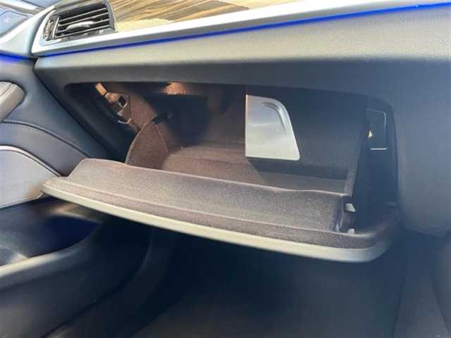 ＢＭＷ Ｍ５ 埼玉県 2018(平30)年 3.6万km アルピンホワイトⅢ AIS検査済み/コンフォートパッケージ/カーボンファイバールーフ/ハーマンカードン/純正ナビゲーション/アダプティブクルーズコントロール/純正20インチアルミホイール/360カメラ/パドルシフト/インテリジェントセーフティ/黒レザーシート/シートヒーター/クーラー/後席シートヒーター /レーンキープ/ヘッドアップディスプレイ/パワートランクゲート/ステアリングヒーター/スペアキー/新車保証書/取扱説明書
