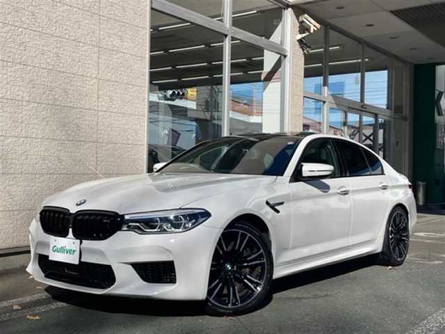 ＢＭＷ Ｍ５ 埼玉県 2018(平30)年 3.6万km アルピンホワイトⅢ AIS検査済み/コンフォートパッケージ/カーボンファイバールーフ/ハーマンカードン/純正ナビゲーション/アダプティブクルーズコントロール/純正20インチアルミホイール/360カメラ/パドルシフト/インテリジェントセーフティ/黒レザーシート/シートヒーター/クーラー/後席シートヒーター /レーンキープ/ヘッドアップディスプレイ/パワートランクゲート/ステアリングヒーター/スペアキー/新車保証書/取扱説明書