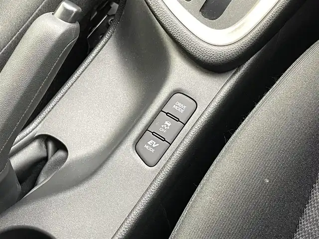 トヨタ ヤリス ハイブリッド Z 福井県 2021(令3)年 3.3万km ホワイトパールクリスタルシャイン 純正ディスプレイオーディオ/バックカメラ/ドライブレコーダー/シートヒーター/トヨタセーフティセンス/・プリクラッシュセーフティ/・レーントレーシングアシスト/・ブラインドスポットモニター/・オートマチックハイビーム/・レーダークルーズコントロール/LEDヘッドライト/オートライト/スマートキー