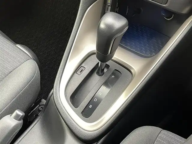 トヨタ ヤリス ハイブリッド Z 福井県 2021(令3)年 3.3万km ホワイトパールクリスタルシャイン 純正ディスプレイオーディオ/バックカメラ/ドライブレコーダー/シートヒーター/トヨタセーフティセンス/・プリクラッシュセーフティ/・レーントレーシングアシスト/・ブラインドスポットモニター/・オートマチックハイビーム/・レーダークルーズコントロール/LEDヘッドライト/オートライト/スマートキー