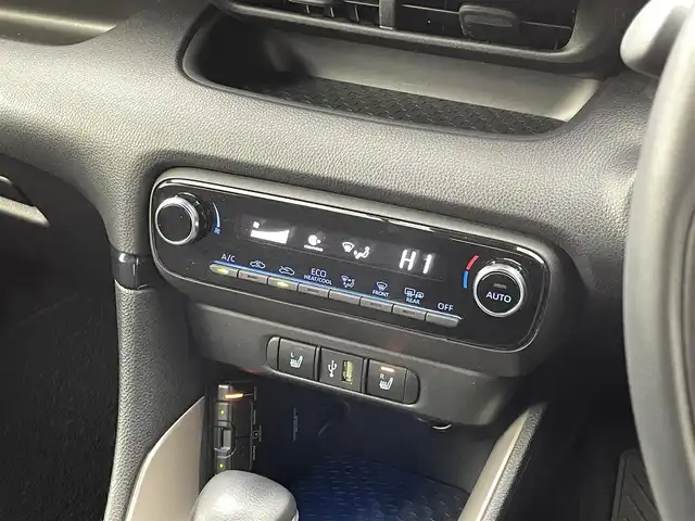 トヨタ ヤリス ハイブリッド Z 福井県 2021(令3)年 3.3万km ホワイトパールクリスタルシャイン 純正ディスプレイオーディオ/バックカメラ/ドライブレコーダー/シートヒーター/トヨタセーフティセンス/・プリクラッシュセーフティ/・レーントレーシングアシスト/・ブラインドスポットモニター/・オートマチックハイビーム/・レーダークルーズコントロール/LEDヘッドライト/オートライト/スマートキー