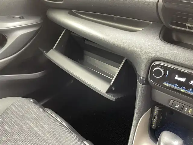 トヨタ ヤリス ハイブリッド Z 福井県 2021(令3)年 3.3万km ホワイトパールクリスタルシャイン 純正ディスプレイオーディオ/バックカメラ/ドライブレコーダー/シートヒーター/トヨタセーフティセンス/・プリクラッシュセーフティ/・レーントレーシングアシスト/・ブラインドスポットモニター/・オートマチックハイビーム/・レーダークルーズコントロール/LEDヘッドライト/オートライト/スマートキー