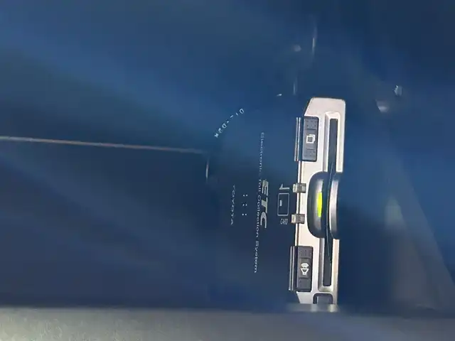 トヨタ ８６ GT 岩手県 2013(平25)年 12.9万km サテンホワイトパール 純正SDナビ/フルセグTV/純正オーディオ/バックカメラ/ETC/横滑り防止装置/オートライト/LEDヘッドライト/フォグランプ/スマートキー/プッシュスタート/電動格納ミラー/純正18インチAW/純正フロアマット/純正ドアバイザー