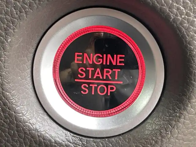 ホンダ Ｎ ＢＯＸ L 香川県 2021(令3)年 1.7万km プラチナホワイトパール 登録時走行距離：16507ｋｍ/純正SDナビゲーション/→CD/DVD 再生/→ワンセグTV/バックカメラ/シートヒーター/ステアリングリモコン/レーダークルーズコントロール/ベンチシート/片側パワースライドドア/LEDオートライト/レベライザー/後部コーナーセンサー/レーンキープアシスト/横滑り防止装置/電格ウィンカーミラー/スマートキー