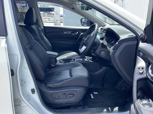 日産 エクストレイル 20Xi Vセレクション 三重県 2020(令2)年 4万km ブリリアントホワイトパール ALPINE10型ナビ/全周囲/後席フリップダウンモニター/デジタルインナーミラー/全席シートヒーター/プロパイロット/電子パーキング/前後ドライブレコーダー/ビルトインETC/レーダークルーズコントロール/電動リヤゲート/革巻きステアリング/ヒーテッドドアミラー/電動格納ミラー/禁煙車