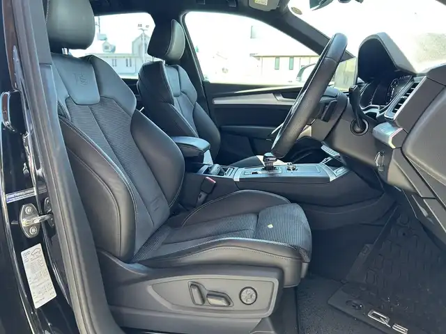 アウディ Ｑ５ 40TDIクワトロ スポーツ 岐阜県 2019(令1)年 4万km 黒 Sラインパッケージ/アシスタンスパッケージ/ダイナミックターンインジゲーター/アウディプレセンスベーシック/アウディプレセンスリア/サウンドビューカメラ/アダプティブクルーズコントロール/アクティブレーンアシスト/アウディプレセンスシティ/アウディサイドアシスト/純正MMIナビゲーション/Bluetooth/スマートフォンインターフェイス/AppleCarPlay/Android Auto/バーチャルコックピット/S lineパッケージ/スポーツサスペンション/アルミホイール/アルカンターラ/ヘッドライニングブラック/マルチカラーアンビエントライティング/ステンレススチールフットペダル
