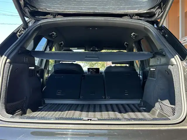アウディ Ｑ５ 40TDIクワトロ スポーツ 岐阜県 2019(令1)年 4万km 黒 Sラインパッケージ/アシスタンスパッケージ/ダイナミックターンインジゲーター/アウディプレセンスベーシック/アウディプレセンスリア/サウンドビューカメラ/アダプティブクルーズコントロール/アクティブレーンアシスト/アウディプレセンスシティ/アウディサイドアシスト/純正MMIナビゲーション/Bluetooth/スマートフォンインターフェイス/AppleCarPlay/Android Auto/バーチャルコックピット/S lineパッケージ/スポーツサスペンション/アルミホイール/アルカンターラ/ヘッドライニングブラック/マルチカラーアンビエントライティング/ステンレススチールフットペダル