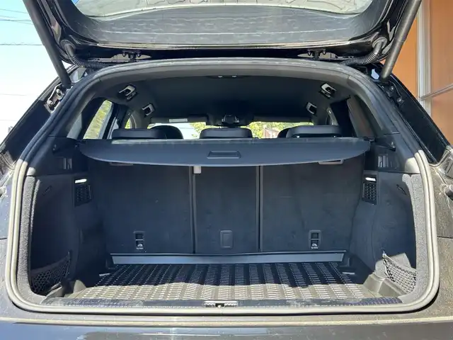 アウディ Ｑ５ 40TDIクワトロ スポーツ 岐阜県 2019(令1)年 4万km 黒 Sラインパッケージ/アシスタンスパッケージ/ダイナミックターンインジゲーター/アウディプレセンスベーシック/アウディプレセンスリア/サウンドビューカメラ/アダプティブクルーズコントロール/アクティブレーンアシスト/アウディプレセンスシティ/アウディサイドアシスト/純正MMIナビゲーション/Bluetooth/スマートフォンインターフェイス/AppleCarPlay/Android Auto/バーチャルコックピット/S lineパッケージ/スポーツサスペンション/アルミホイール/アルカンターラ/ヘッドライニングブラック/マルチカラーアンビエントライティング/ステンレススチールフットペダル