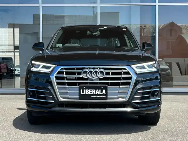 アウディ Ｑ５ 40TDIクワトロ スポーツ 岐阜県 2019(令1)年 4万km 黒 Sラインパッケージ/アシスタンスパッケージ/ダイナミックターンインジゲーター/アウディプレセンスベーシック/アウディプレセンスリア/サウンドビューカメラ/アダプティブクルーズコントロール/アクティブレーンアシスト/アウディプレセンスシティ/アウディサイドアシスト/純正MMIナビゲーション/Bluetooth/スマートフォンインターフェイス/AppleCarPlay/Android Auto/バーチャルコックピット/S lineパッケージ/スポーツサスペンション/アルミホイール/アルカンターラ/ヘッドライニングブラック/マルチカラーアンビエントライティング/ステンレススチールフットペダル