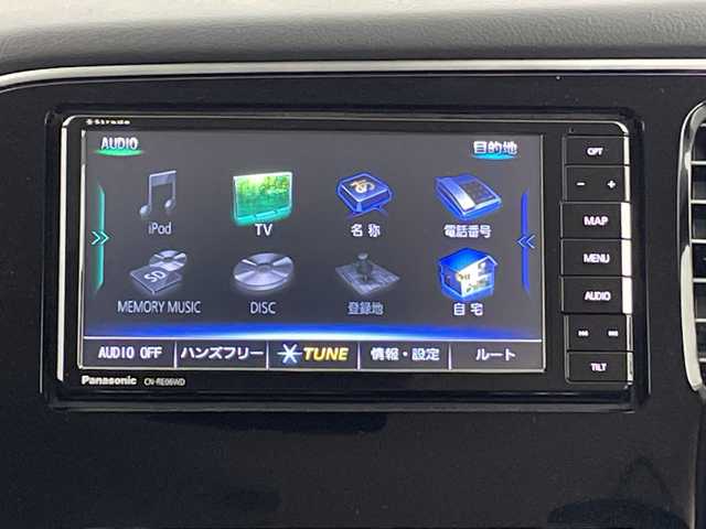 三菱 アウトランダー ＰＨＥＶ 新潟県 2020(令2)年 4.4万km シルキーホワイト 4WD/フリップダウンモニター/社外ナビ/　　フルセグ/CD/DVD/BT/アラウンドビューモニター/パワーバックドア/レーダークルーズコントロール/LEDオートライト/ハーフレザーシート/パワーシート/純正18インチアルミホイール/アイドリングストップ/ルーフレール/スマートキー/ETC