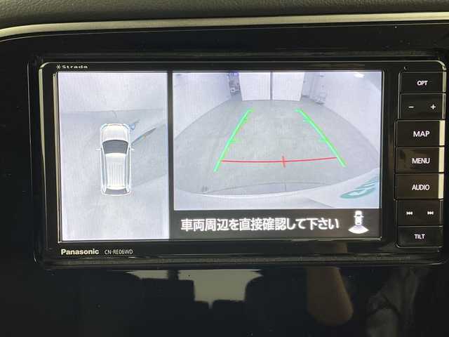 三菱 アウトランダー ＰＨＥＶ 新潟県 2020(令2)年 4.4万km シルキーホワイト 4WD/フリップダウンモニター/社外ナビ/　　フルセグ/CD/DVD/BT/アラウンドビューモニター/パワーバックドア/レーダークルーズコントロール/LEDオートライト/ハーフレザーシート/パワーシート/純正18インチアルミホイール/アイドリングストップ/ルーフレール/スマートキー/ETC