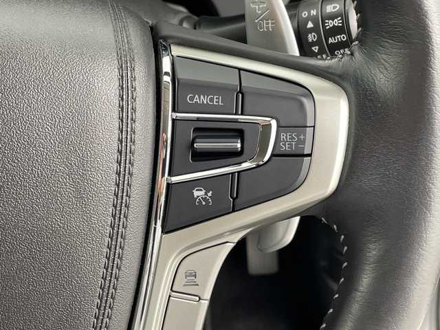 三菱 アウトランダー ＰＨＥＶ 新潟県 2020(令2)年 4.4万km シルキーホワイト 4WD/フリップダウンモニター/社外ナビ/　　フルセグ/CD/DVD/BT/アラウンドビューモニター/パワーバックドア/レーダークルーズコントロール/LEDオートライト/ハーフレザーシート/パワーシート/純正18インチアルミホイール/アイドリングストップ/ルーフレール/スマートキー/ETC