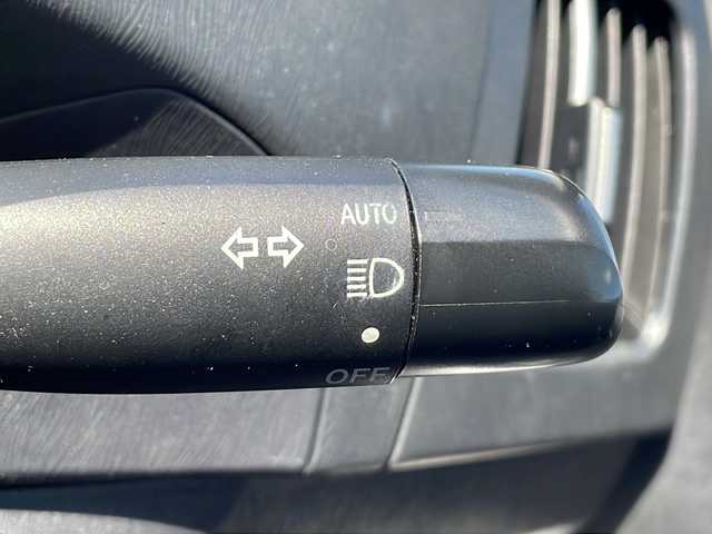 トヨタ プリウス S 熊本県 2012(平24)年 9.8万km ブラック (株)IDOMが運営する【じしゃロン熊本店】の自社ローン専用車両になります。/こちらは現金またはオートローンご利用時の価格です。自社ローンご希望の方は別途その旨お申付け下さい/純正ナビ（ＴＶ　ＣＤ）　/バックカメラ　/ビルトインＥＴＣ　/純正アルミホイール　/ステアリングスイッチ　/Ｗ＋サイドエアバッグ　/ＡＡＣ　/電動格納ミラー　/キセノンヘッドライト　/オートライト