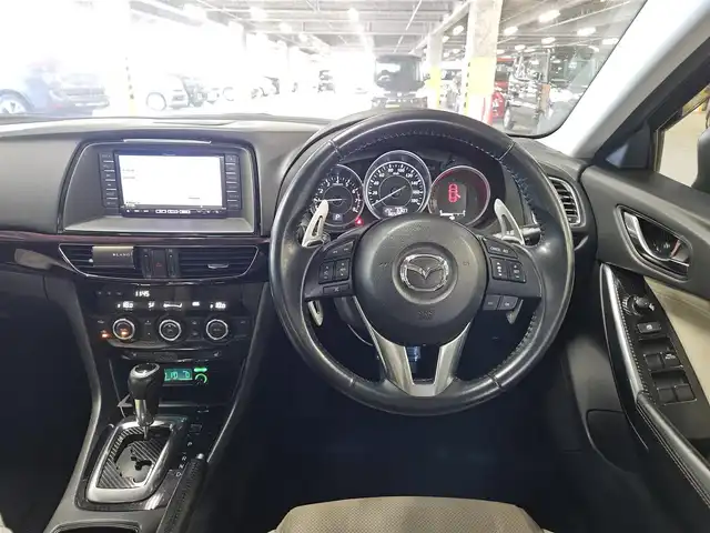 マツダ アテンザ セダン 25S Lパッケージ 兵庫県 2014(平26)年 8.7万km ディープクリスタルブルーマイカ 〇社外ナビ/〇フルセグTV/〇バックカメラ/〇ETC/〇レーダークルーズコントロール/〇リアビークルモニタリングシステム/〇SRSエアバッグ/〇スマートブレーキサポート/〇左右独立温度調整オートエアコン/〇革巻きステアリングホイール/〇パドルシフト/〇白本革シート/〇シートヒーター/パワーシート/〇純正19インチアルミホイール/〇アドバンストキーレスエントリーシステム/〇禁煙車
