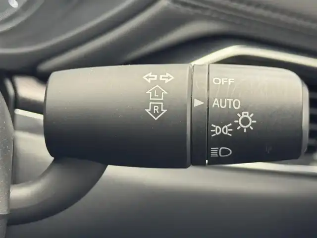 マツダ ＣＸ－５ XD スポーツアピアランス 滋賀県 2022(令4)年 1.9万km ソニックシルバーM 純正10.25インチナビ/【Bluetooth/USB/フルセグTV】/レザーシート/全方位カメラ/追従クルーズコントロール/ブラインドスポットモニタリング/クリアランスソナー/LEDヘッドライト/オートマチックハイビーム/衝突軽減ブレーキ/D/Nパワーシート/全席シートヒーター/ステアリングヒーター/パワーバックドア/ワイヤレス充電/ヘッドアップディスプレイ/MTモード付AT/プッシュスタート/スマートキー/ステアリングリモコン