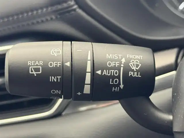 マツダ ＣＸ－５ XD スポーツアピアランス 滋賀県 2022(令4)年 1.9万km ソニックシルバーM 純正10.25インチナビ/【Bluetooth/USB/フルセグTV】/レザーシート/全方位カメラ/追従クルーズコントロール/ブラインドスポットモニタリング/クリアランスソナー/LEDヘッドライト/オートマチックハイビーム/衝突軽減ブレーキ/D/Nパワーシート/全席シートヒーター/ステアリングヒーター/パワーバックドア/ワイヤレス充電/ヘッドアップディスプレイ/MTモード付AT/プッシュスタート/スマートキー/ステアリングリモコン