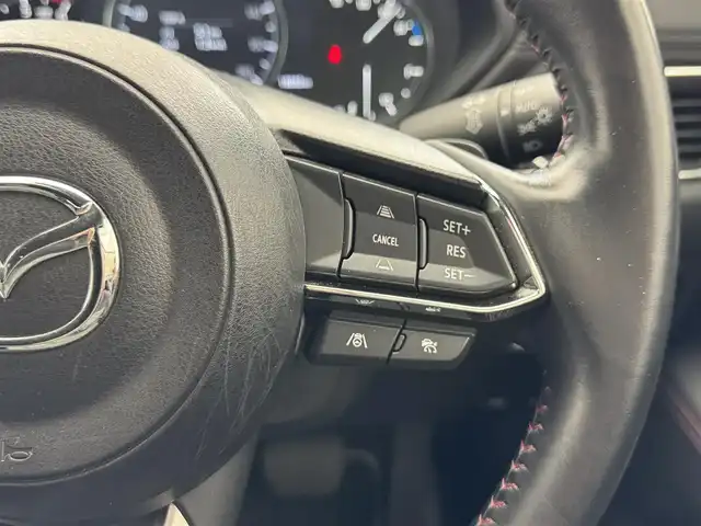 マツダ ＣＸ－５ XD スポーツアピアランス 滋賀県 2022(令4)年 1.9万km ソニックシルバーM 純正10.25インチナビ/【Bluetooth/USB/フルセグTV】/レザーシート/全方位カメラ/追従クルーズコントロール/ブラインドスポットモニタリング/クリアランスソナー/LEDヘッドライト/オートマチックハイビーム/衝突軽減ブレーキ/D/Nパワーシート/全席シートヒーター/ステアリングヒーター/パワーバックドア/ワイヤレス充電/ヘッドアップディスプレイ/MTモード付AT/プッシュスタート/スマートキー/ステアリングリモコン