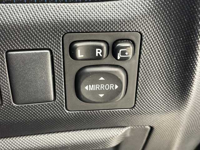 トヨタ エスティマ アエラス 千葉県 2012(平24)年 7.6万km 黒 純正ディーラーオプションHDDナビ/フルセグTV/Bluetooth/CD/DVD/バックカメラ/純正フリップダウンモニター/純正ビルトインETC/ISOFIX/両側パワースライドドア/クルーズコントロール/HIDヘッドライト