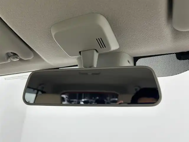 スズキ ラパン S セレクション 千葉県 2018(平30)年 3.4万km リフレクティブオレンジM/ホワイト2トーン 純正SDナビ/（CD/DVD/bluetooth/フルセグ）/バックカメラ/全方位カメラ/ウッド調パネル/アイドリングストップ/衝突軽減ブレーキ/前席シートヒーター/スマートキー/プッシュスタート/オートライト/オートエアコン/ステアリングスイッチ/純正フロアマット/純正ドアバイザー